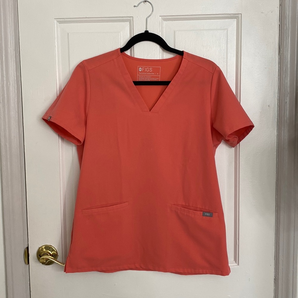 FIGS SCRUBS Coral Pink